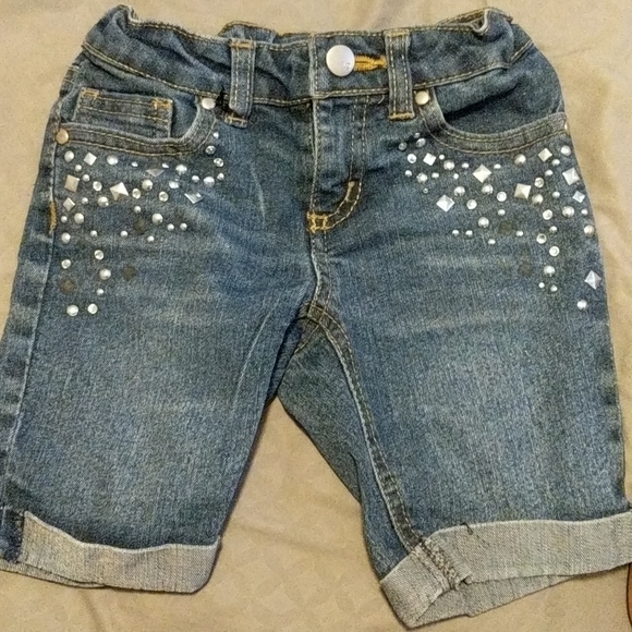 Girls studded denim shorts - Picture 1 of 3